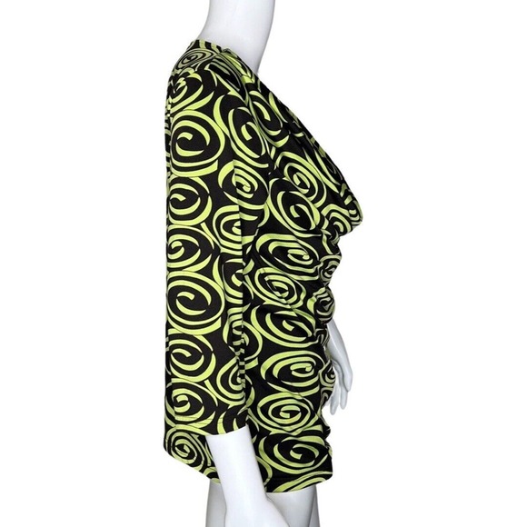 Prima Bella Shirt Women Medium Black Green Swirls Casual Office Slinky‎ Artsy - Picture 2 of 7